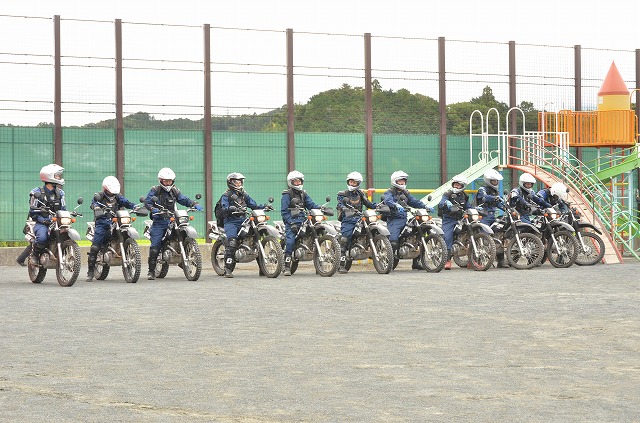 バイク隊01