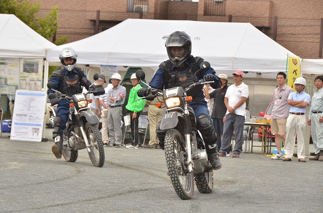 バイク隊02