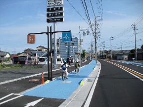 自転車道の画像