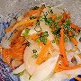 新玉ねぎと春にんじんのマリネ