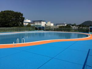 取り壊し前の長伏プール